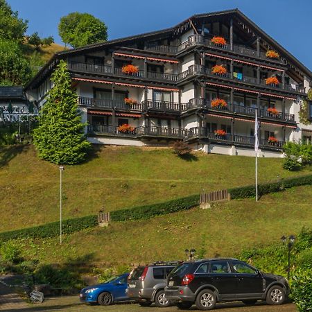 Kraehenbad Hotel Alpirsbach Exterior photo